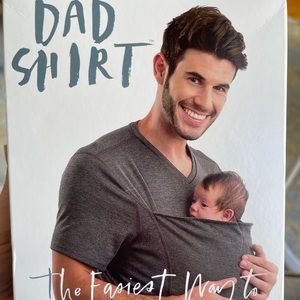 Lalabu Dad shirt for baby wearing